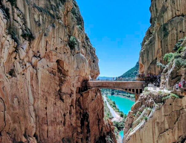 CASABELL3_CAMINITO DEL REY_ALOJAMIENTO_LICUA_1400X934